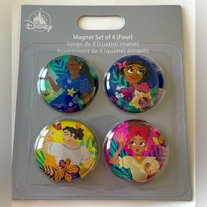 Disney Encanto - Mirabel Family Magnet Set of 4 - NEW